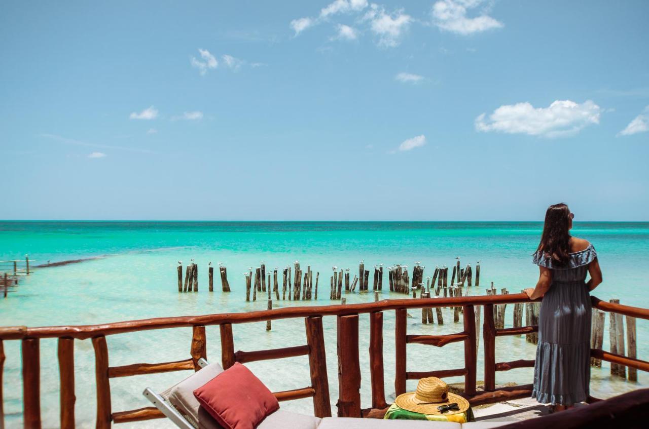 Golden Paradise Beachfront Isla Holbox Exterior photo