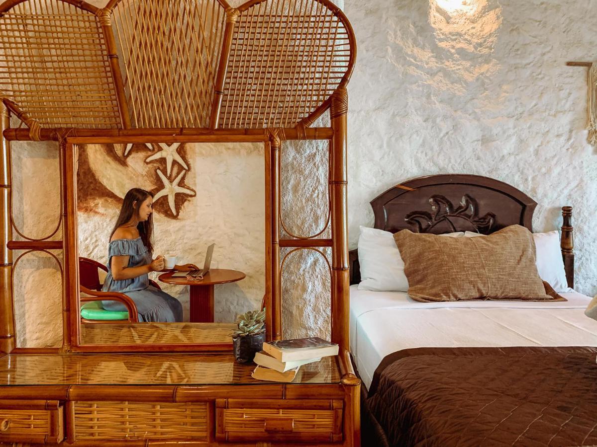 Golden Paradise Beachfront Isla Holbox Exterior photo