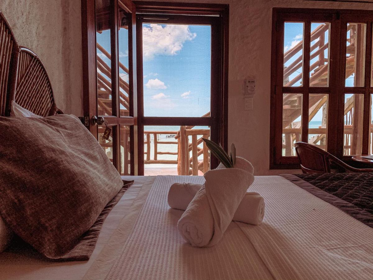 Golden Paradise Beachfront Isla Holbox Exterior photo