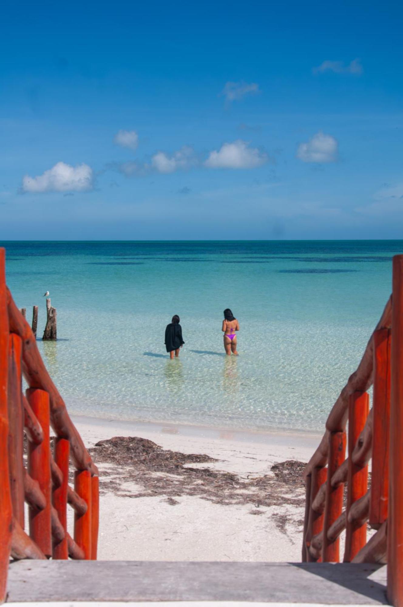 Golden Paradise Beachfront Isla Holbox Exterior photo