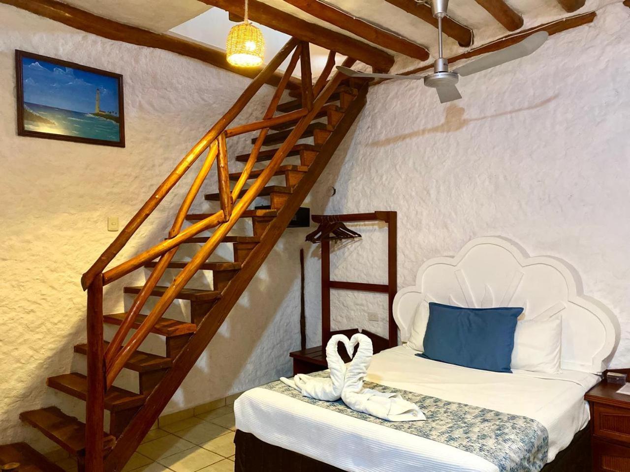 Golden Paradise Beachfront Isla Holbox Exterior photo