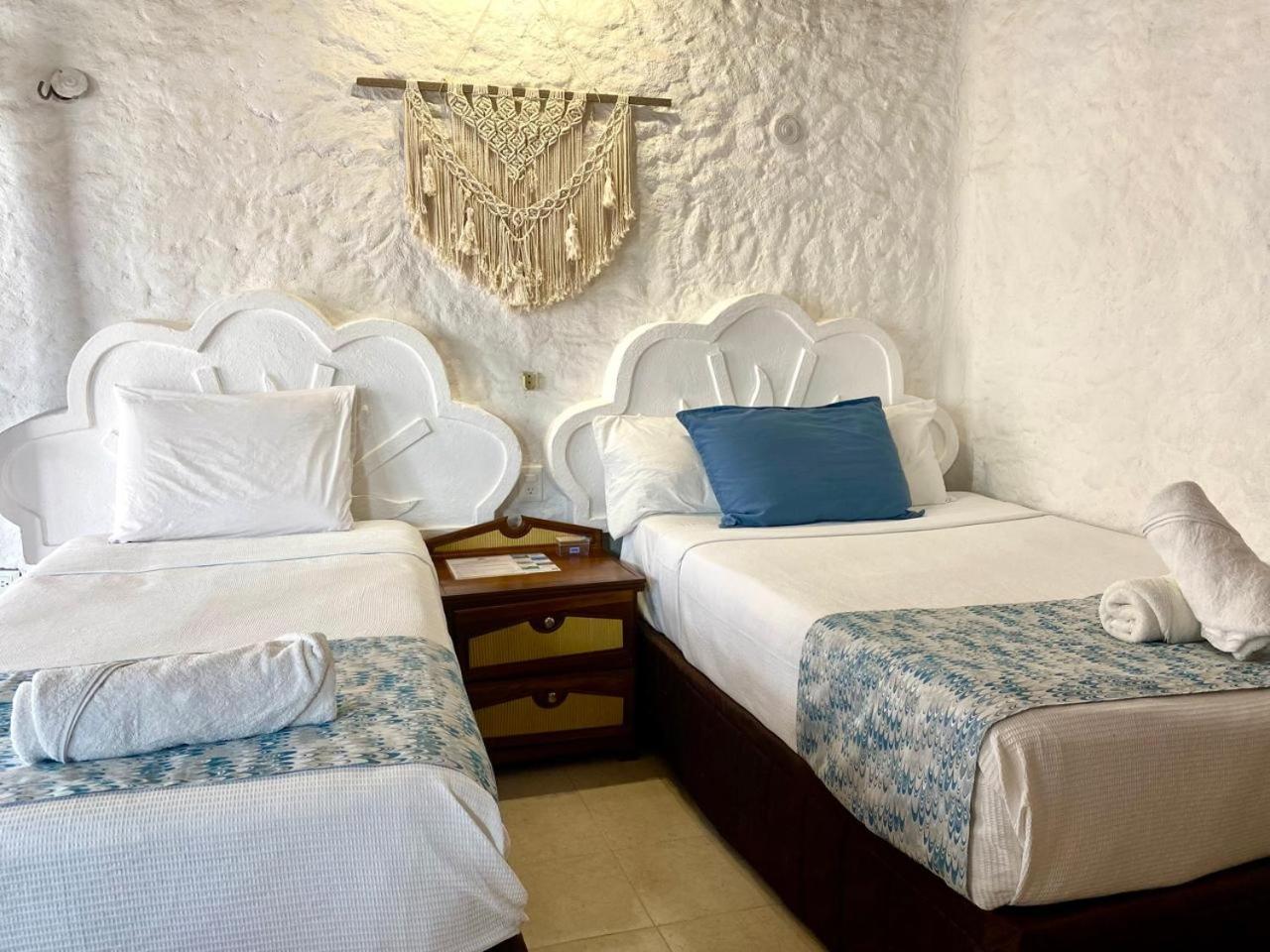 Golden Paradise Beachfront Isla Holbox Exterior photo