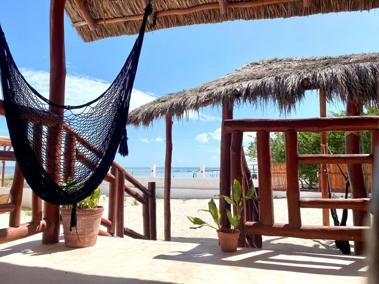 Golden Paradise Beachfront Isla Holbox Exterior photo