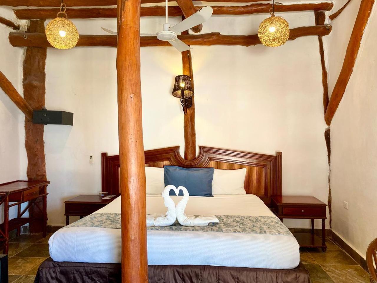 Golden Paradise Beachfront Isla Holbox Exterior photo
